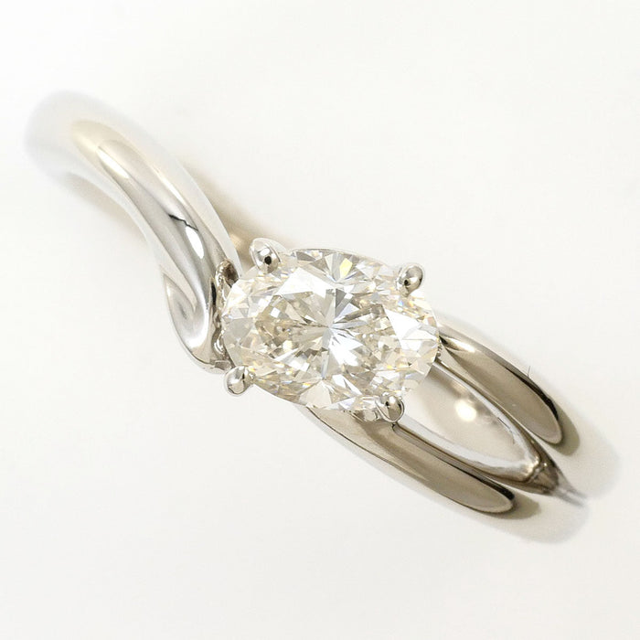 Platinum Diamond Ring – front view