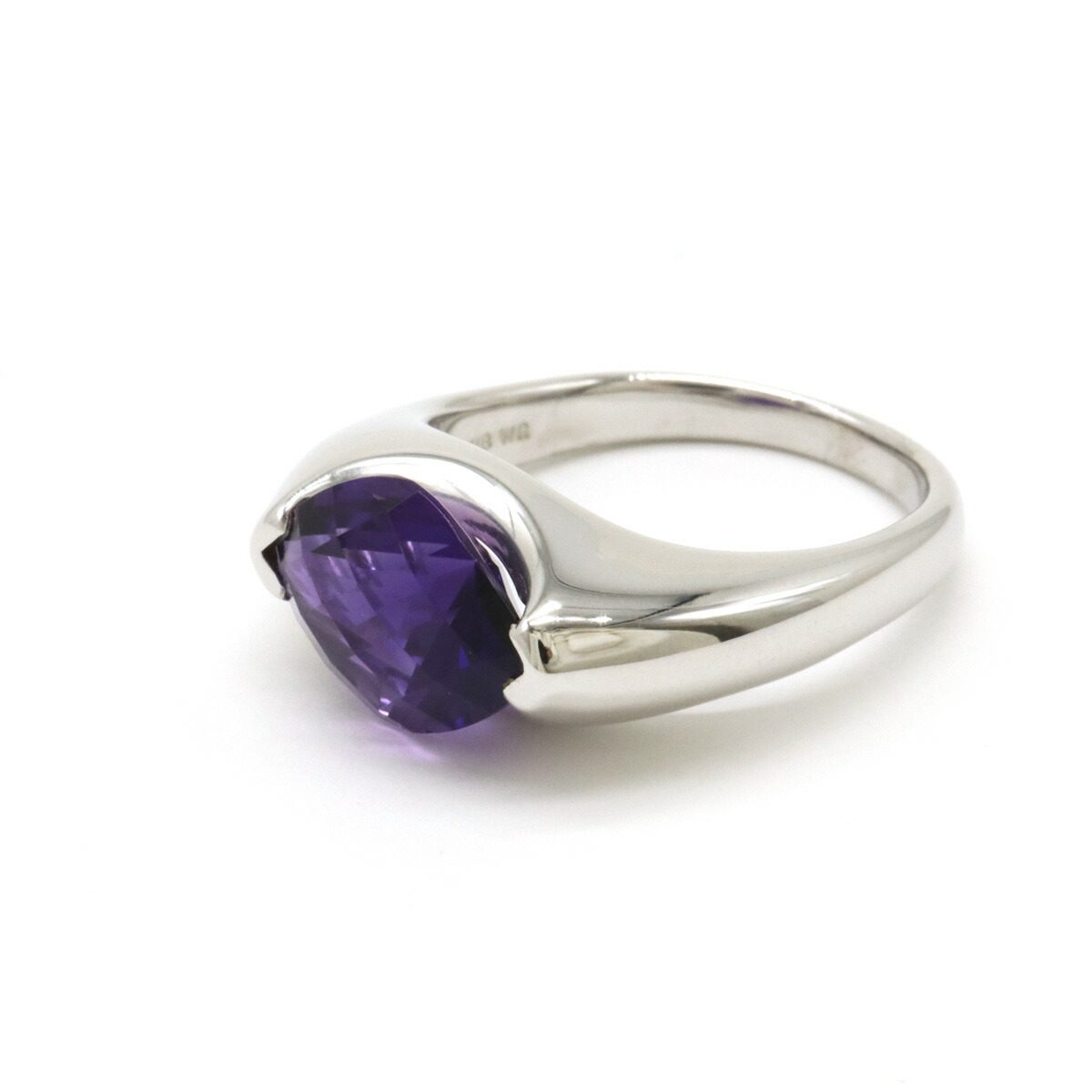 Tasaki 18K White Gold Amethyst Ring – top view