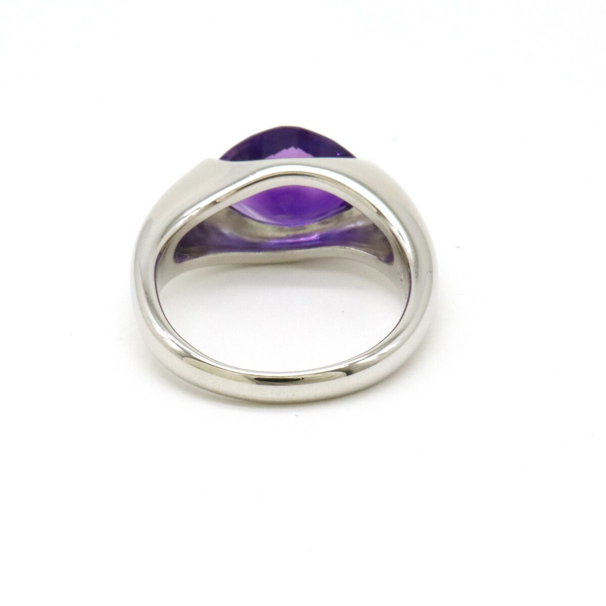Tasaki 18K White Gold Amethyst Ring – inside band