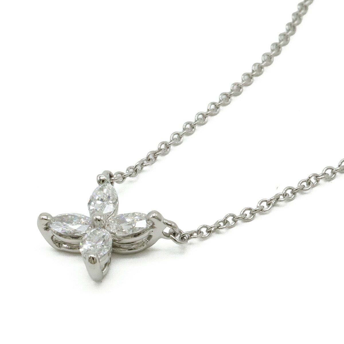 Tiffany & Co. Victoria Platinum Diamond Pendant Necklace – clasp detail