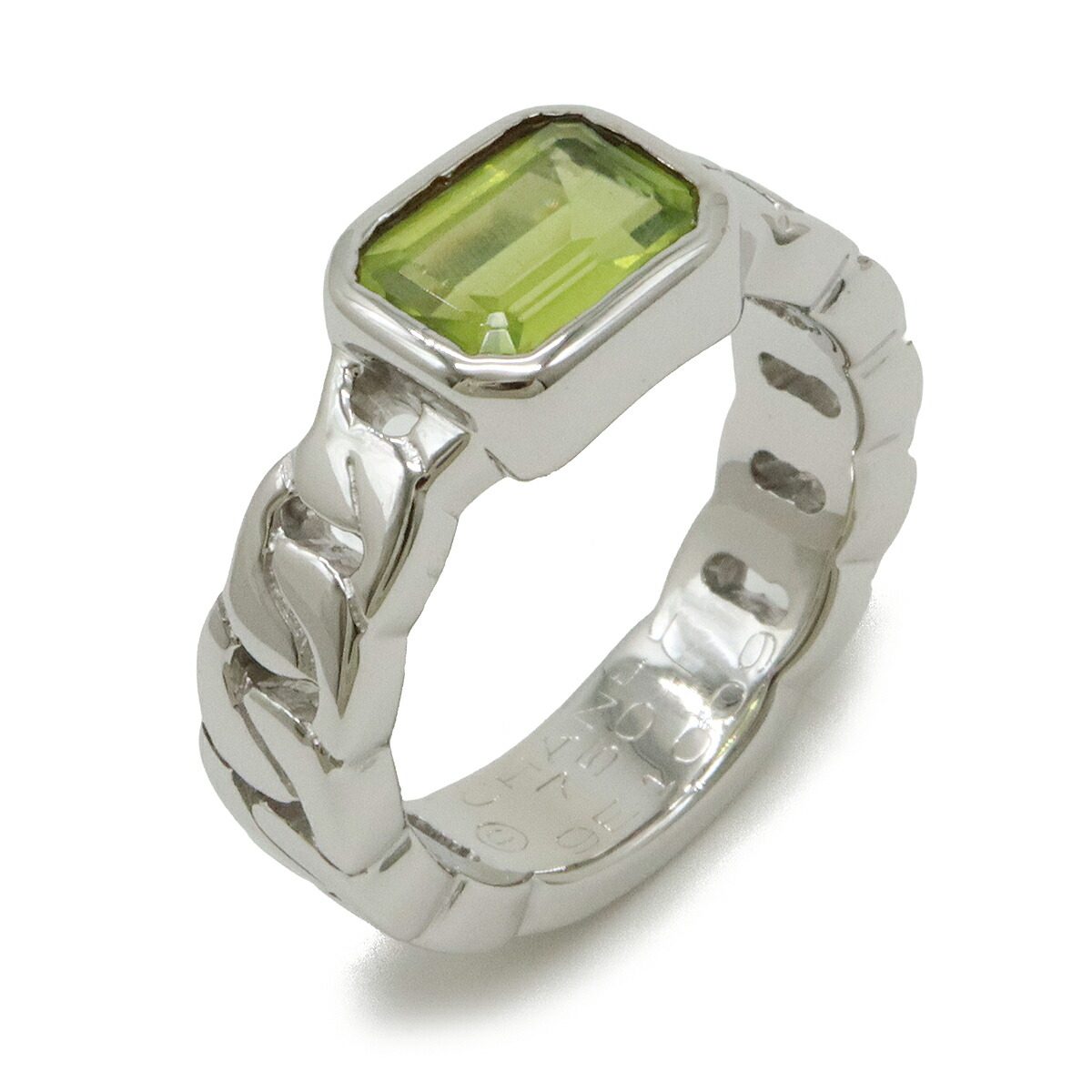 Chanel 18K White Gold Peridot Ring – front view