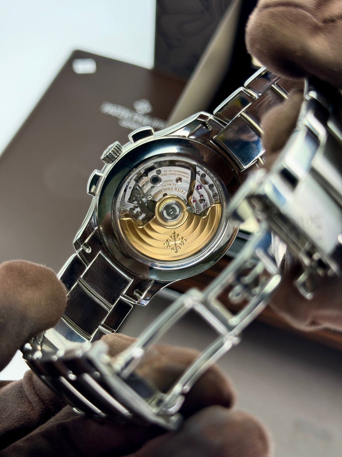 Patek Philippe Flyback Chronograph Annual Calendar 5905/1A Olive Green Dial – image 9
