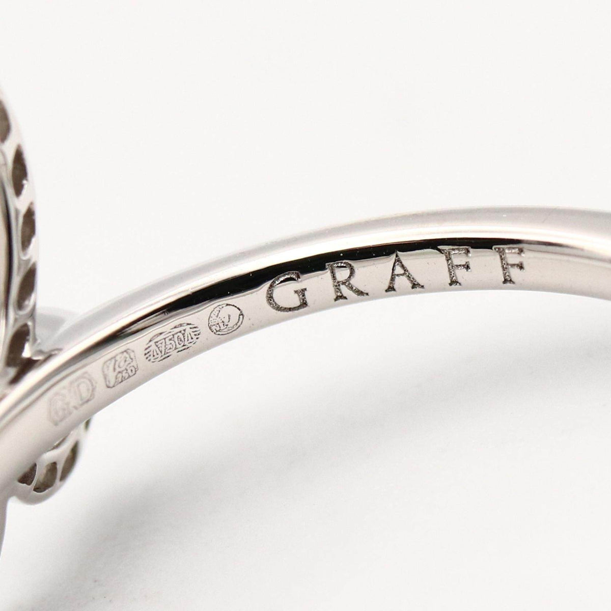 Graff Mini Butterfly 18K White Gold Diamond Ring – inside band