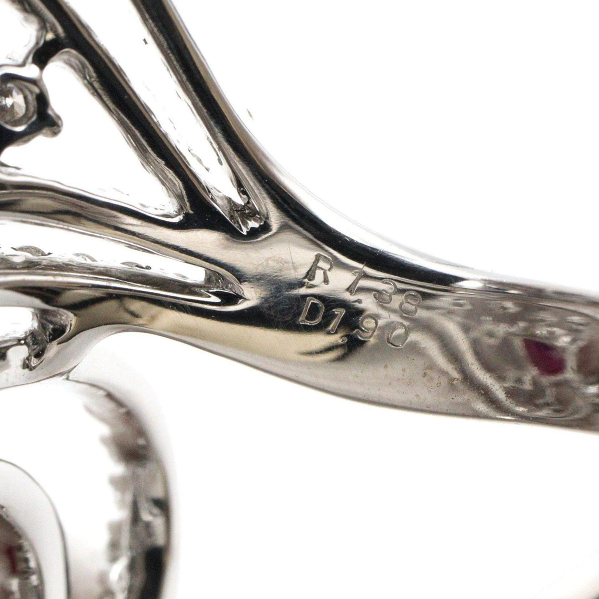 18K White Gold Diamond Ruby Ring – packaging