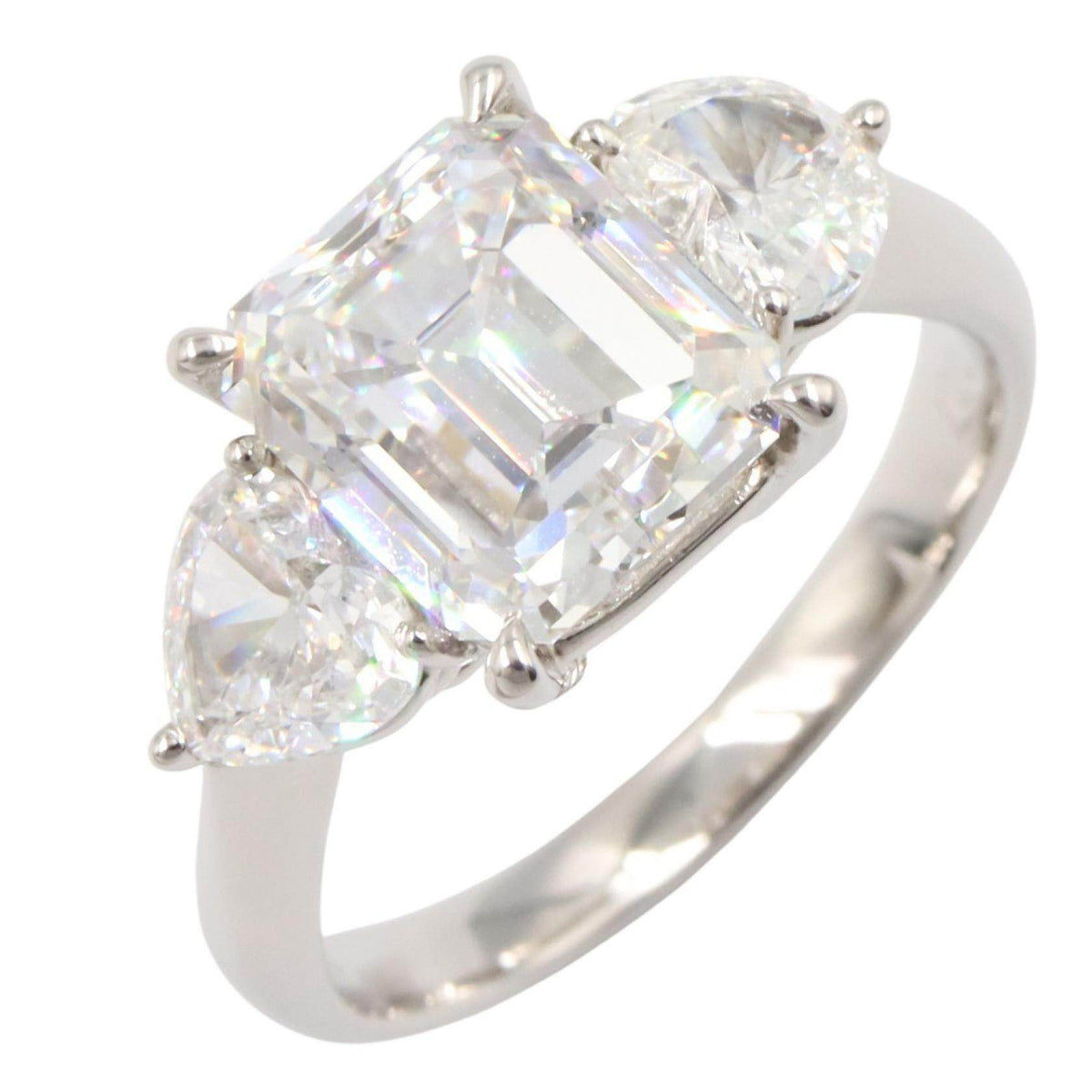 Platinum Diamond Ring – front view