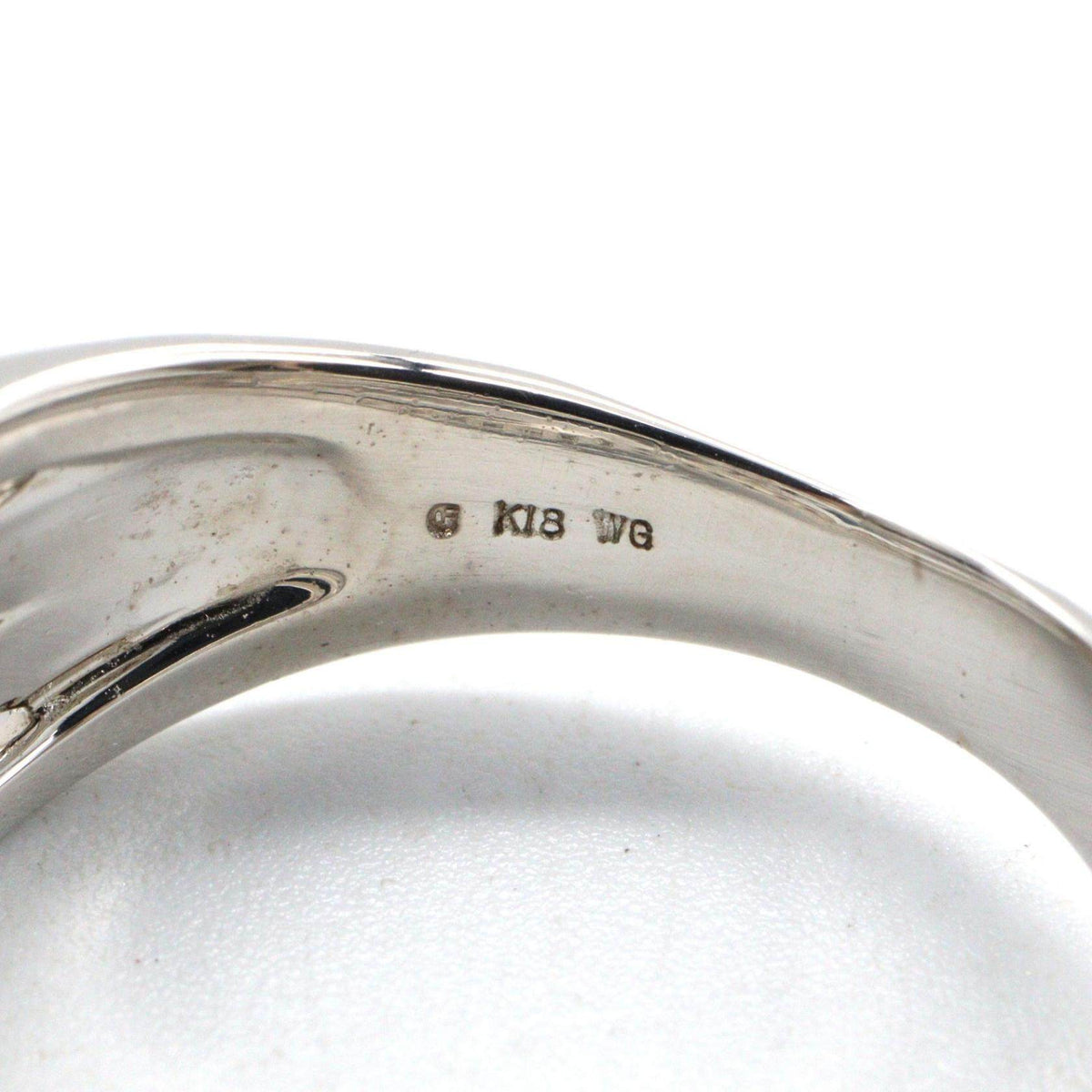 18K White Gold Diamond Ring – inside band