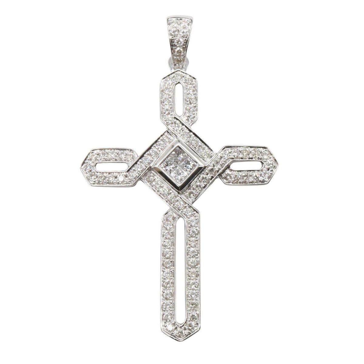 18K White Gold Diamond Pendant – pendant detail