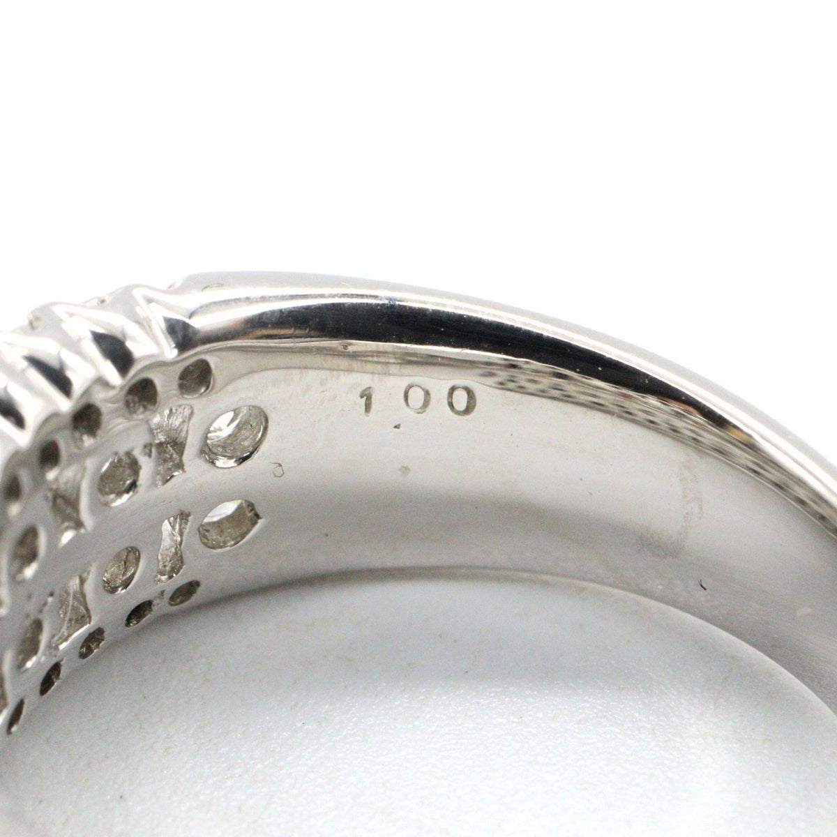 Platinum Diamond Ring – packaging