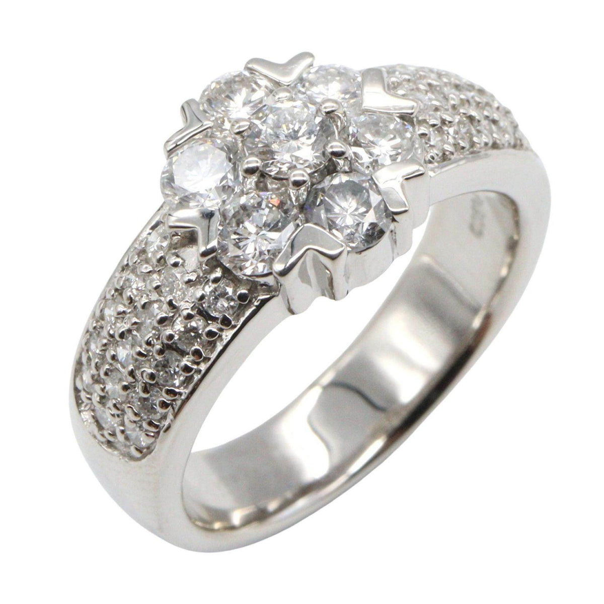 Platinum Diamond Ring – front view