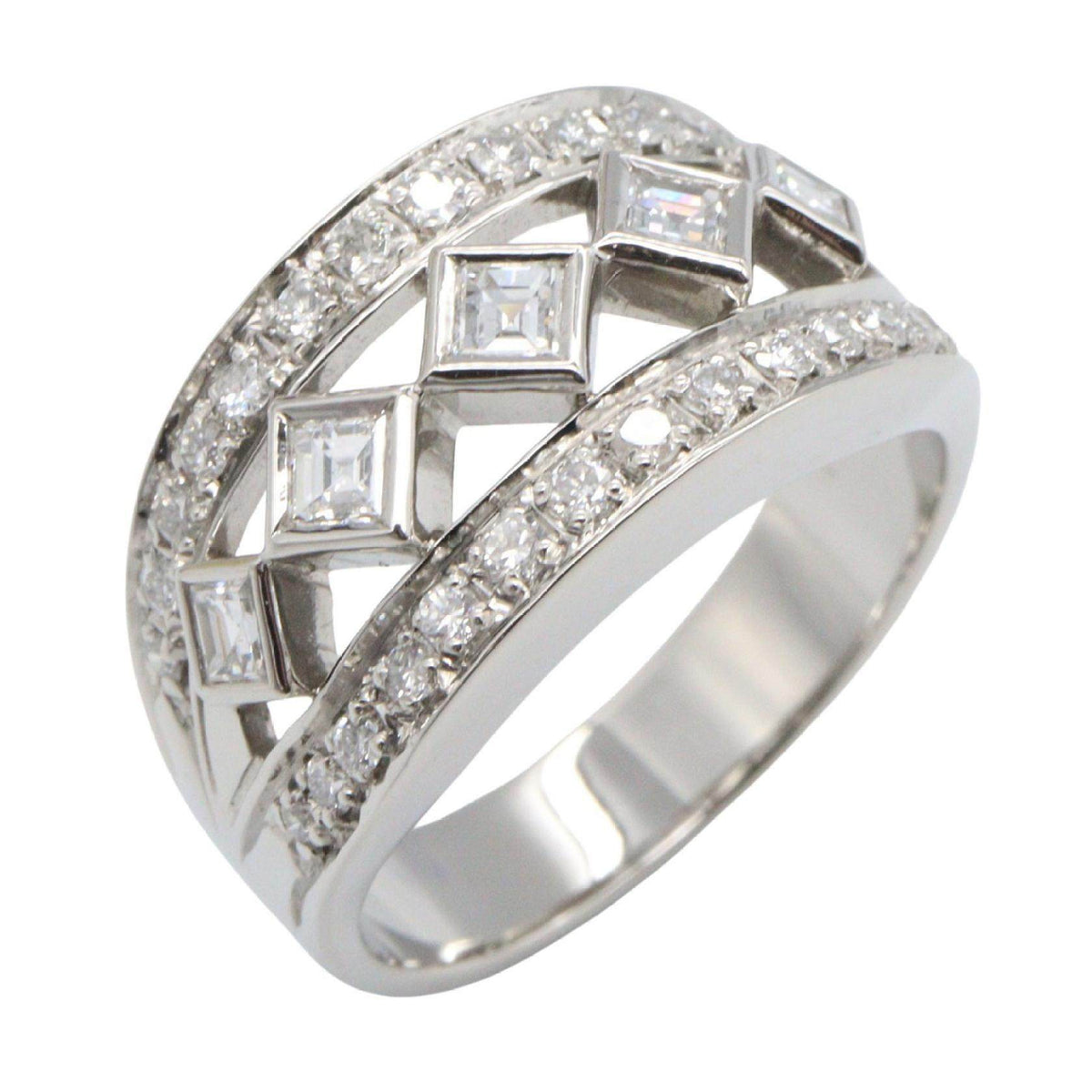 Platinum Diamond Ring – front view