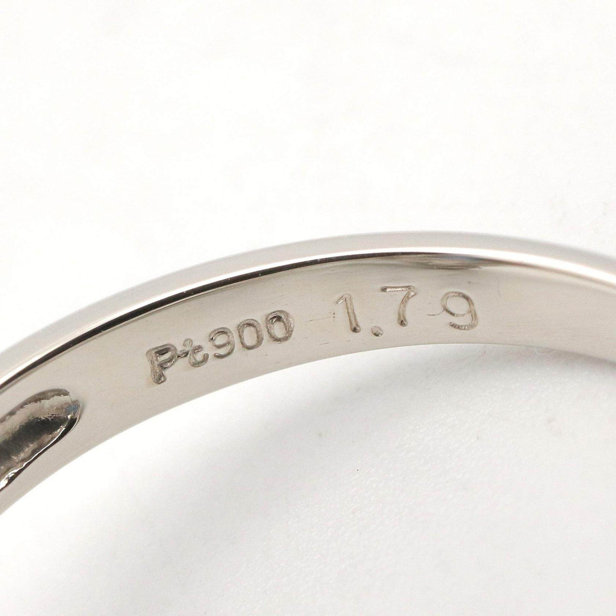 Platinum Diamond Sapphire Ring – packaging