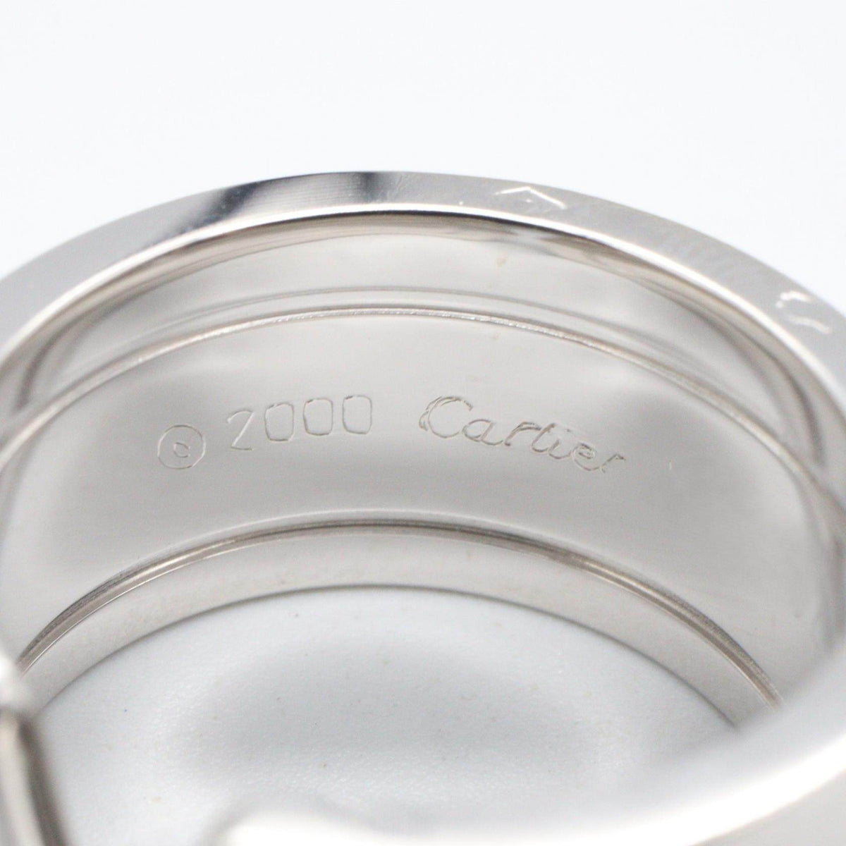Cartier C2 18K White Gold Ring – close-up