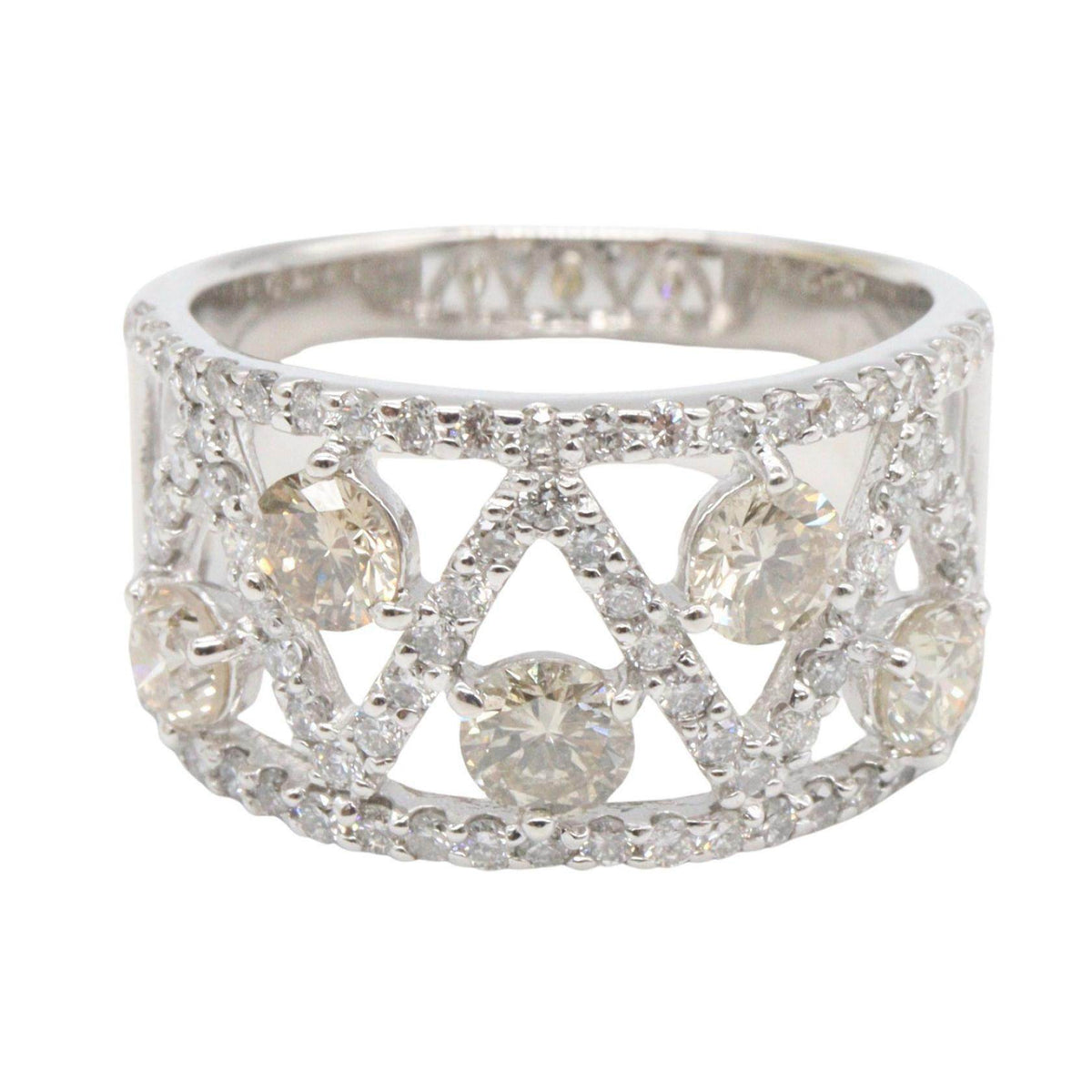 18K White Gold Diamond Ring – side view