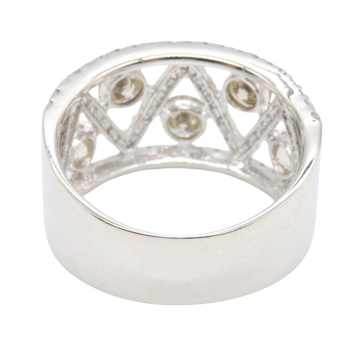18K White Gold Diamond Ring – top view