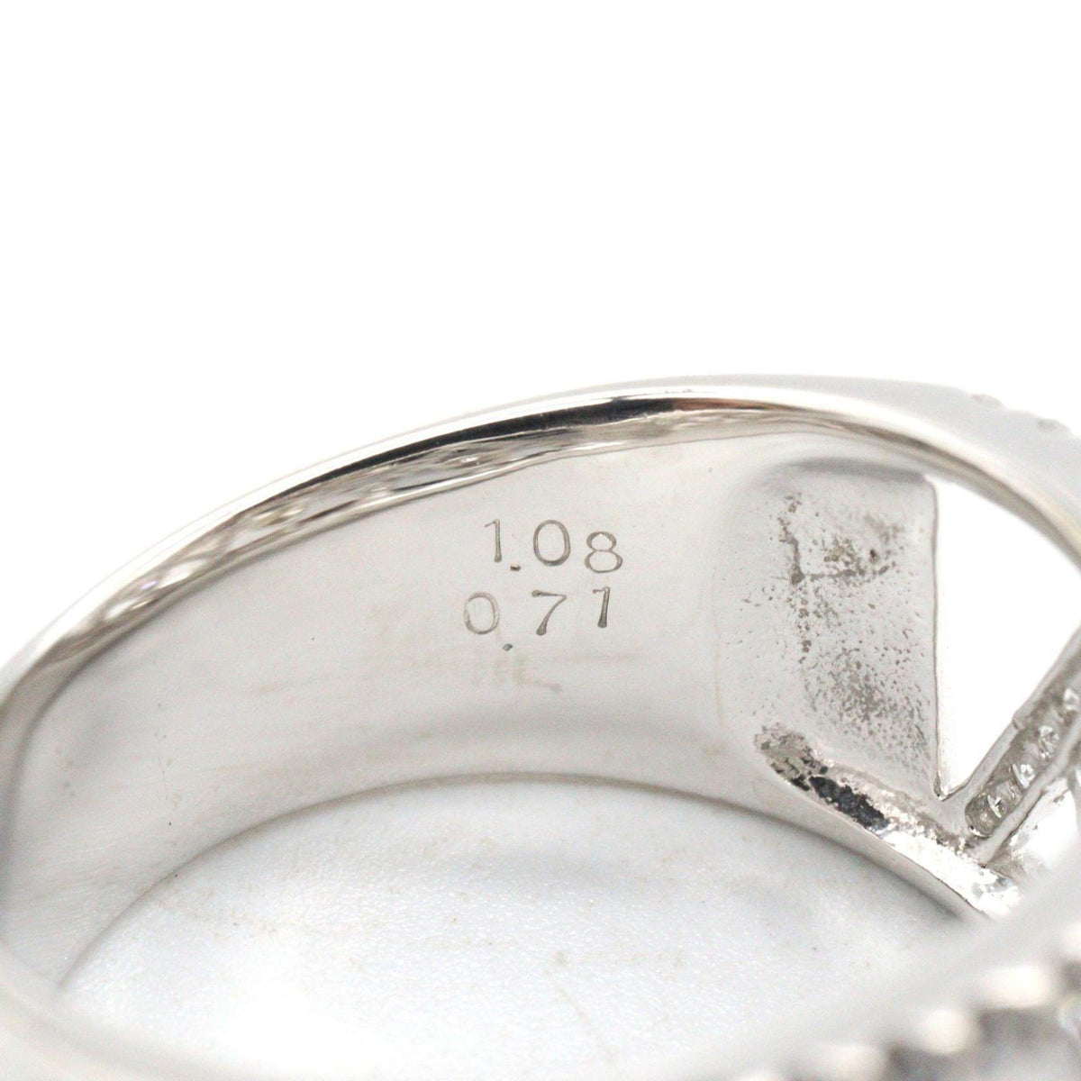18K White Gold Diamond Ring – packaging