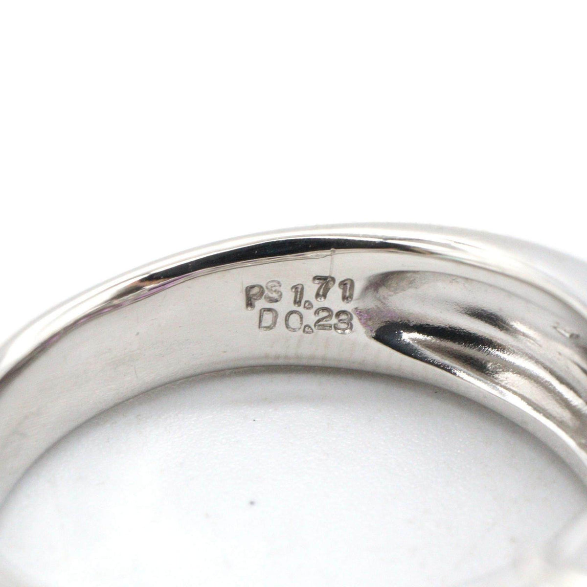 Platinum Diamond Sapphire Ring – packaging
