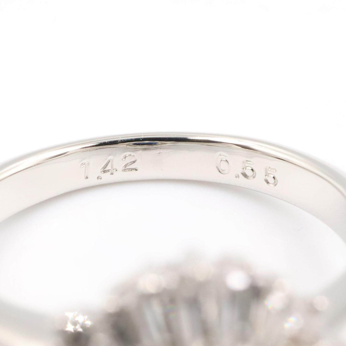 Platinum Diamond Sapphire Ring – packaging