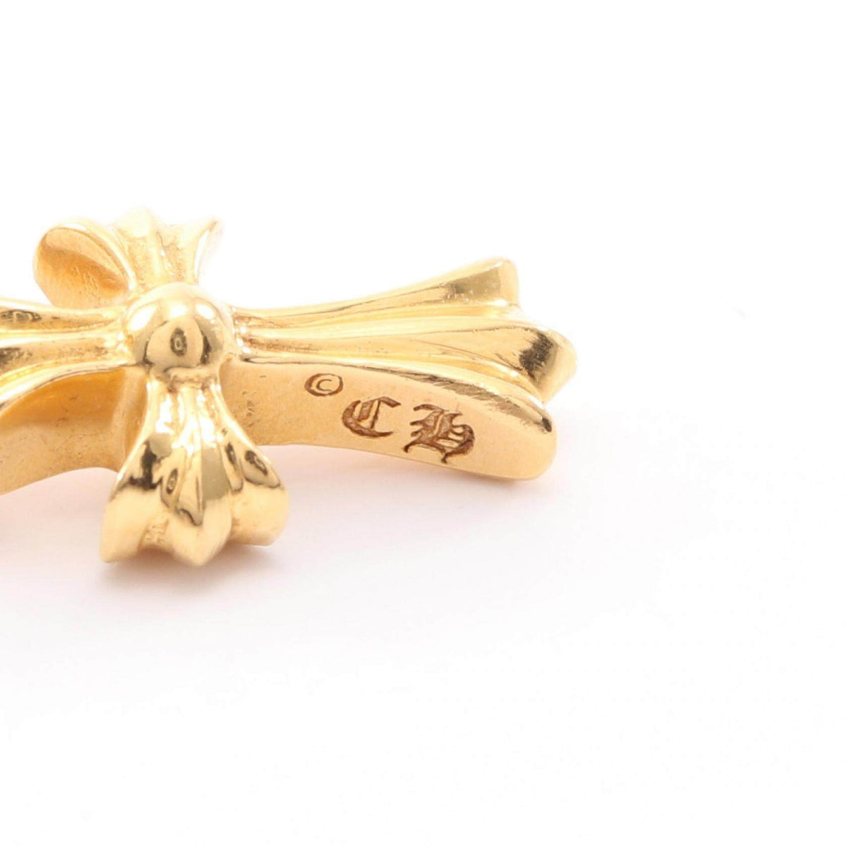 Chrome Hearts CH Cross Baby Fat 22K Yellow Gold Pendant – clasp detail
