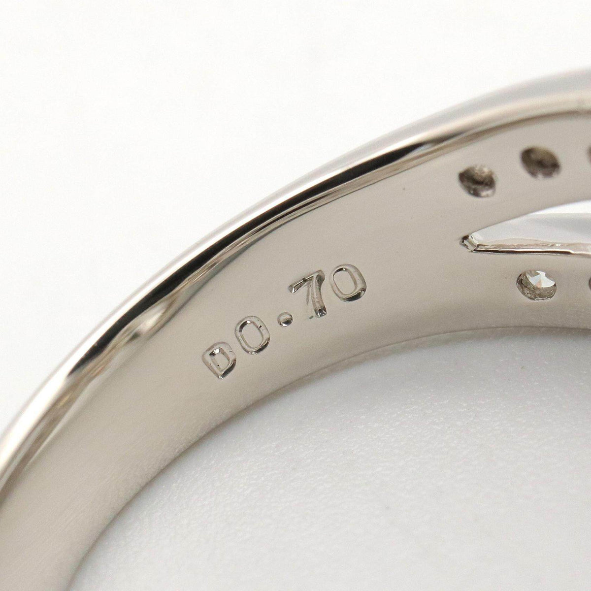 Platinum Diamond Ring – packaging
