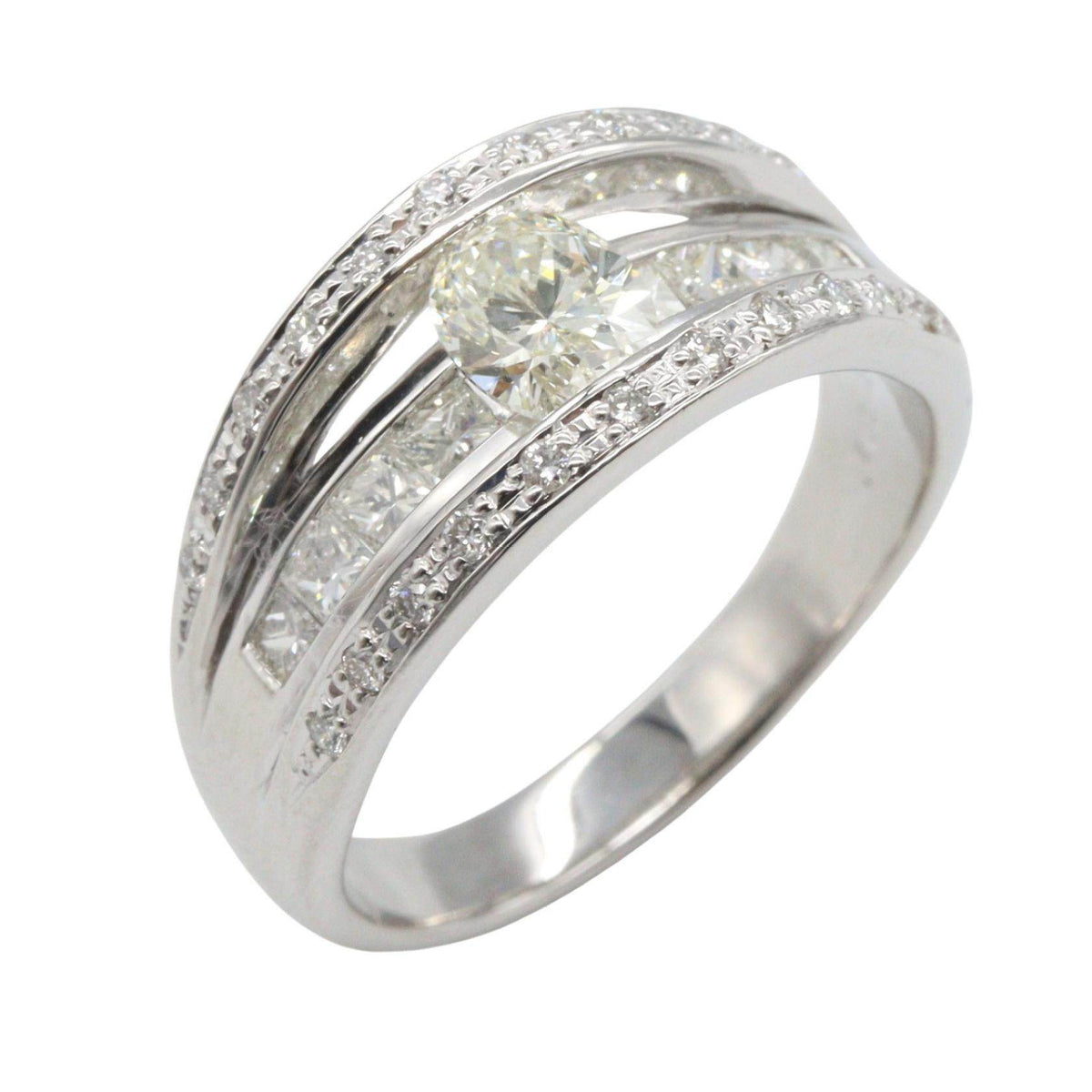 Platinum Diamond Ring – front view