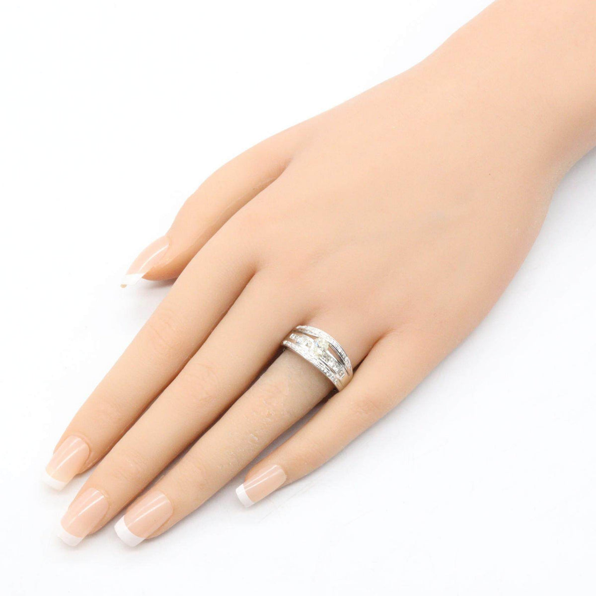 Platinum Diamond Ring – image 8