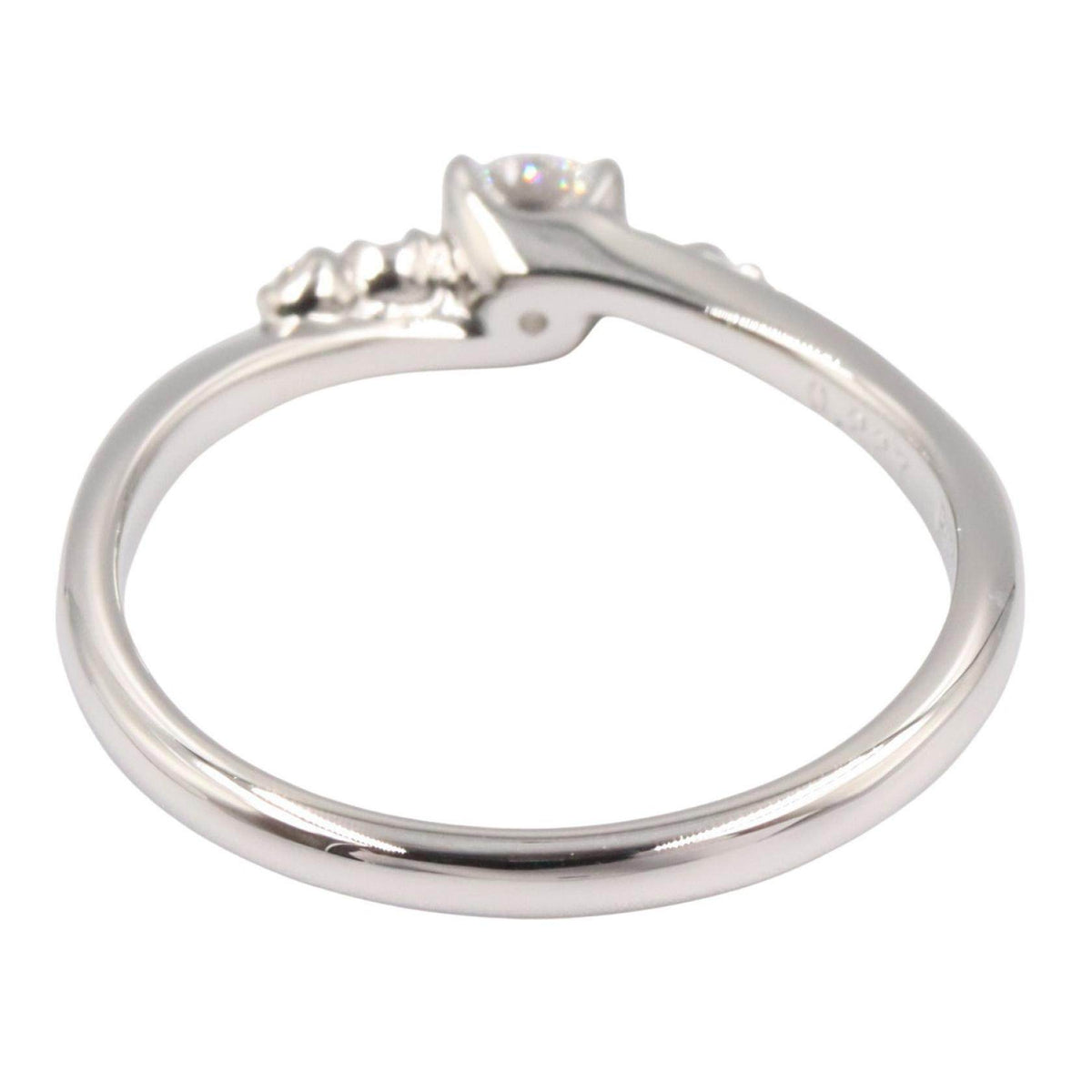Platinum Diamond Ring – top view