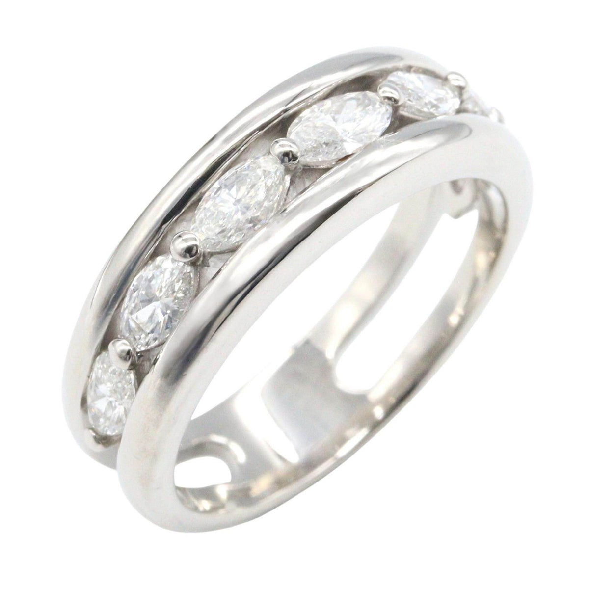 Platinum Diamond Ring – front view