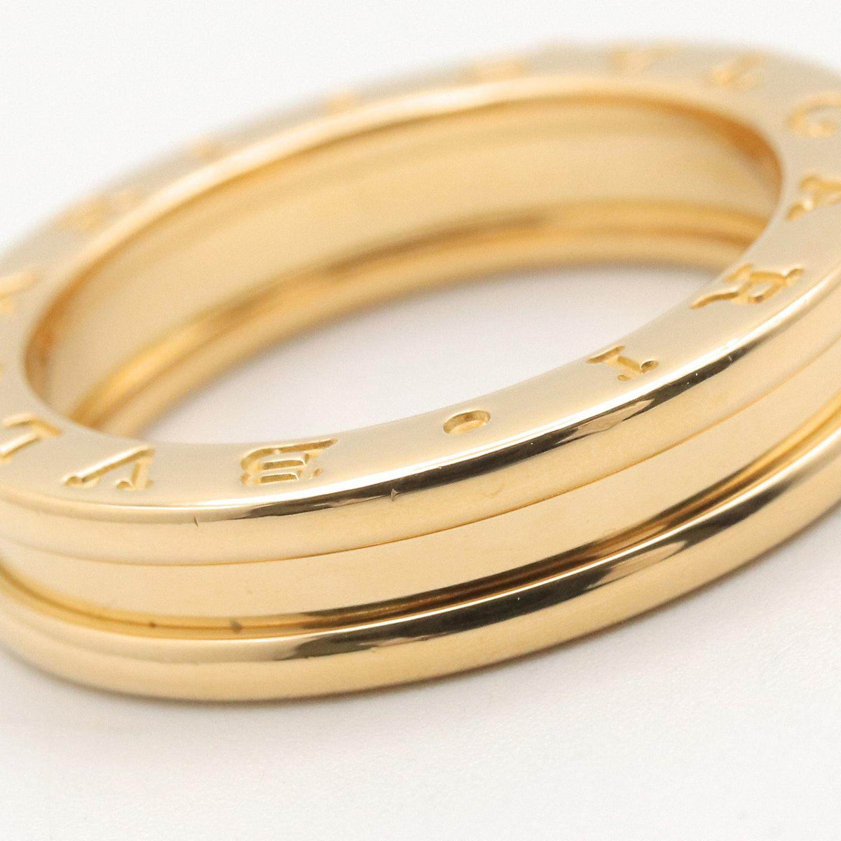 Bulgari B-zero1 18K Yellow Gold Ring – packaging
