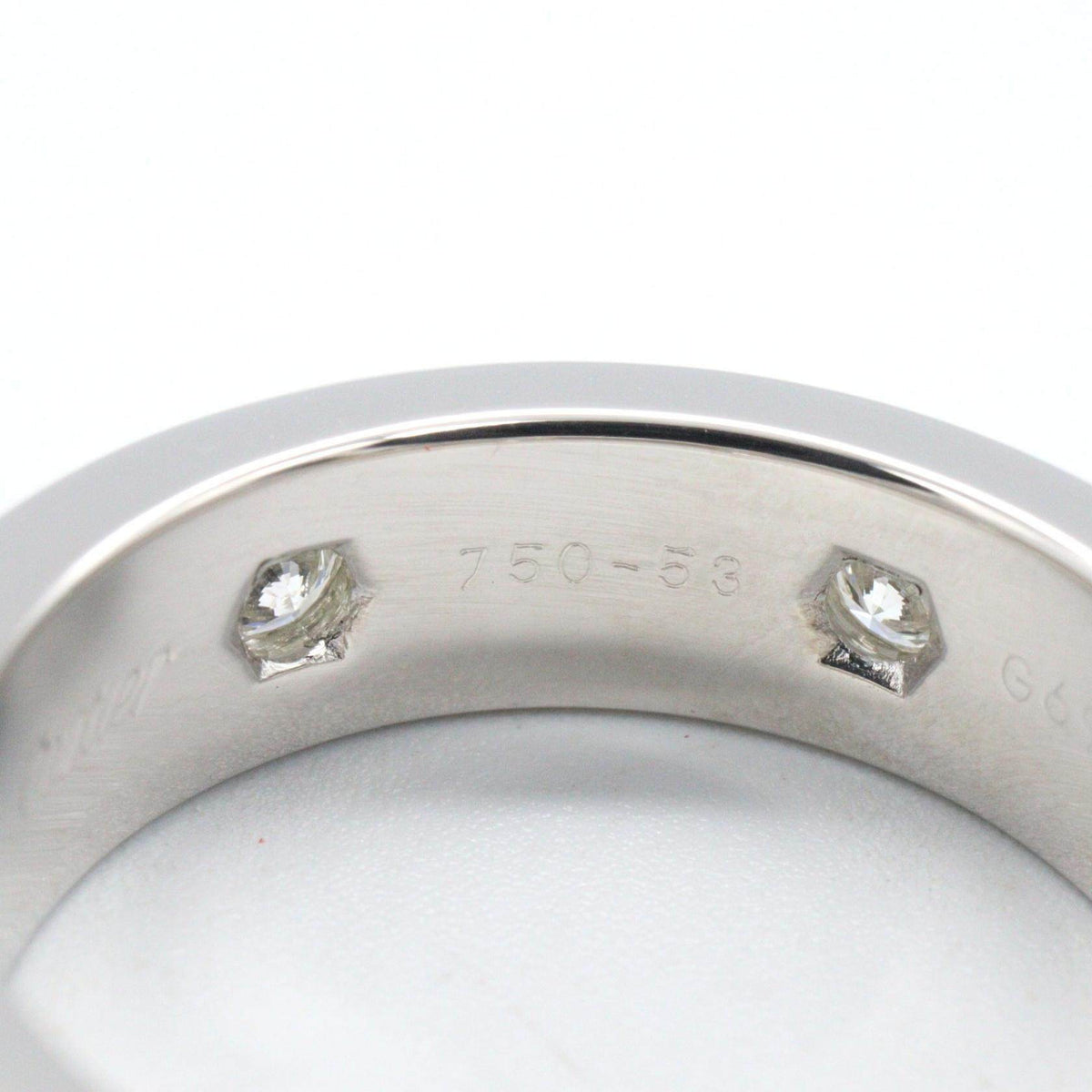 Cartier Love 18K White Gold Diamond Ring – packaging