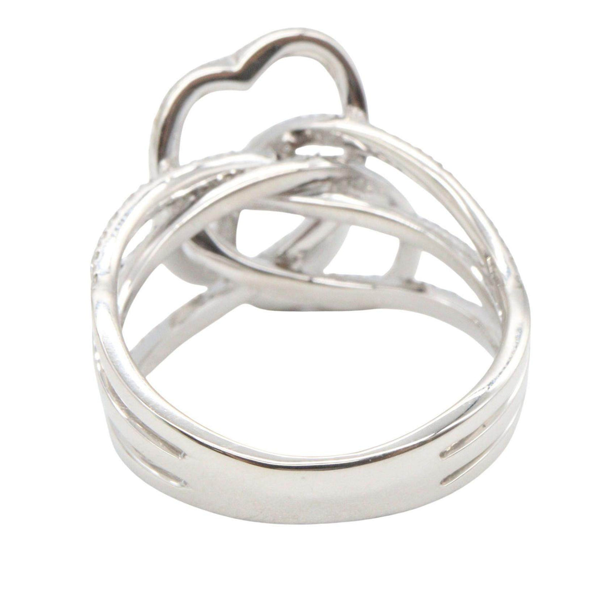 18K White Gold Diamond Ring – top view