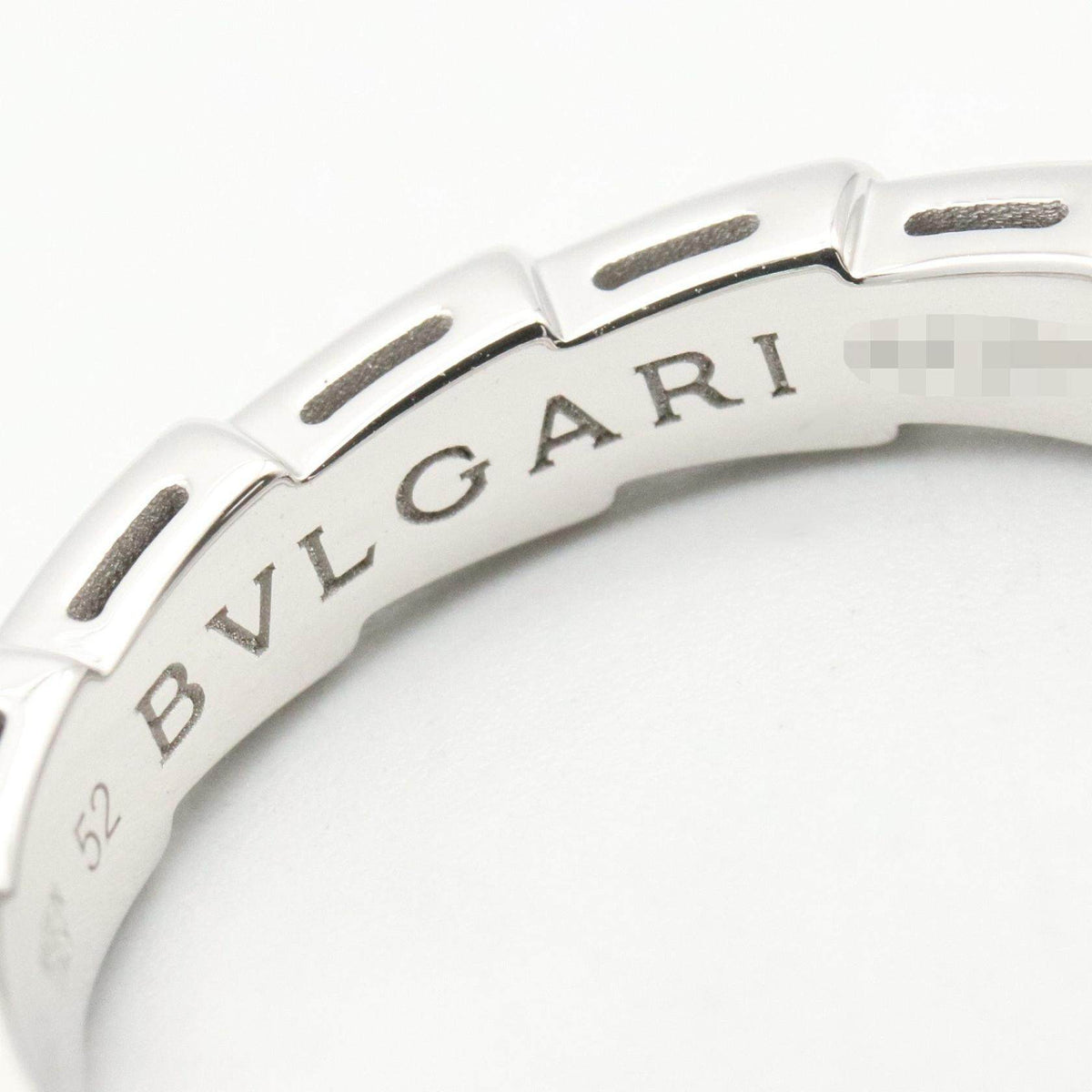 Bulgari Serpenti Viper 18K White Gold Ring – inside band
