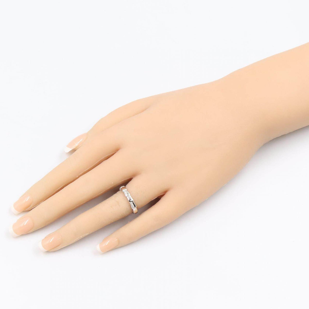 Bulgari Serpenti Viper 18K White Gold Ring – close-up