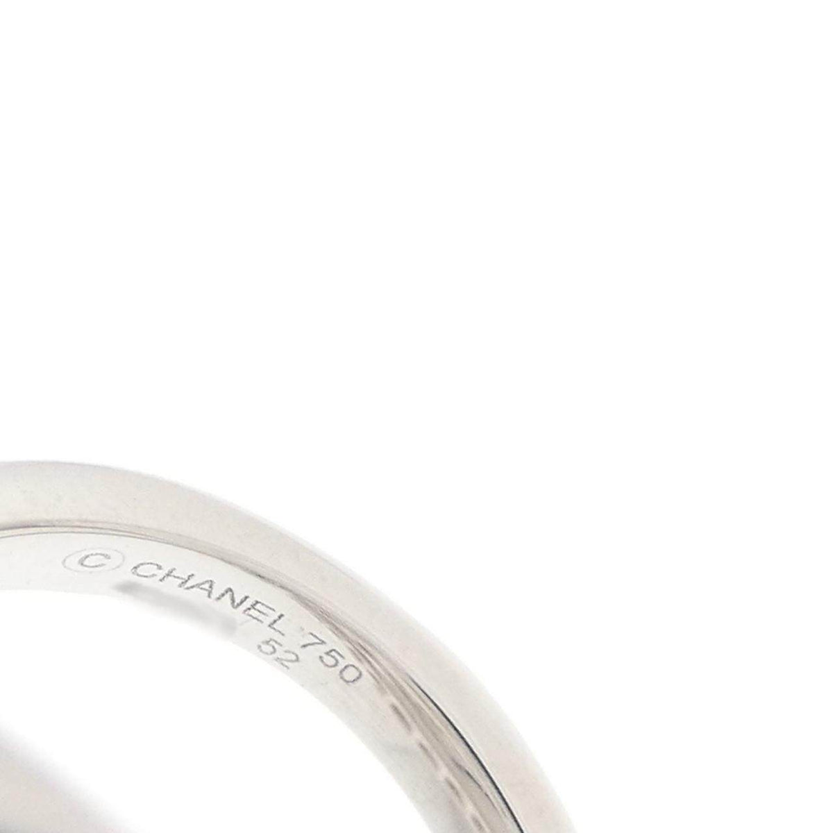 Chanel Camelia 18K White Gold Diamond Pearl Ring – inside band