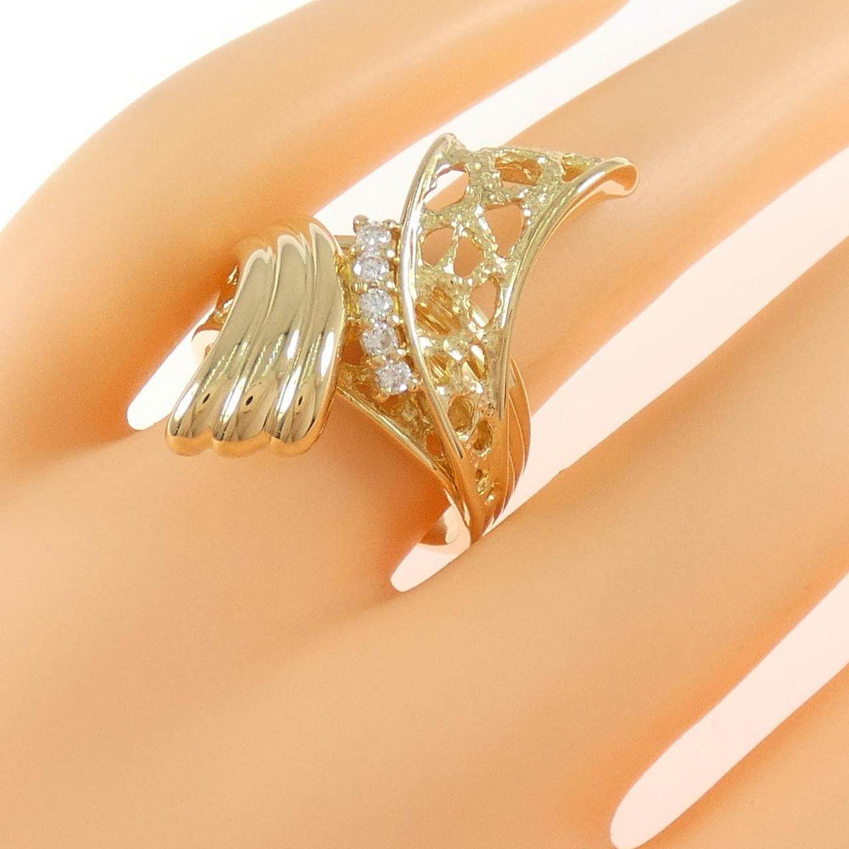Juen 18K Yellow Gold Diamond Ring – packaging