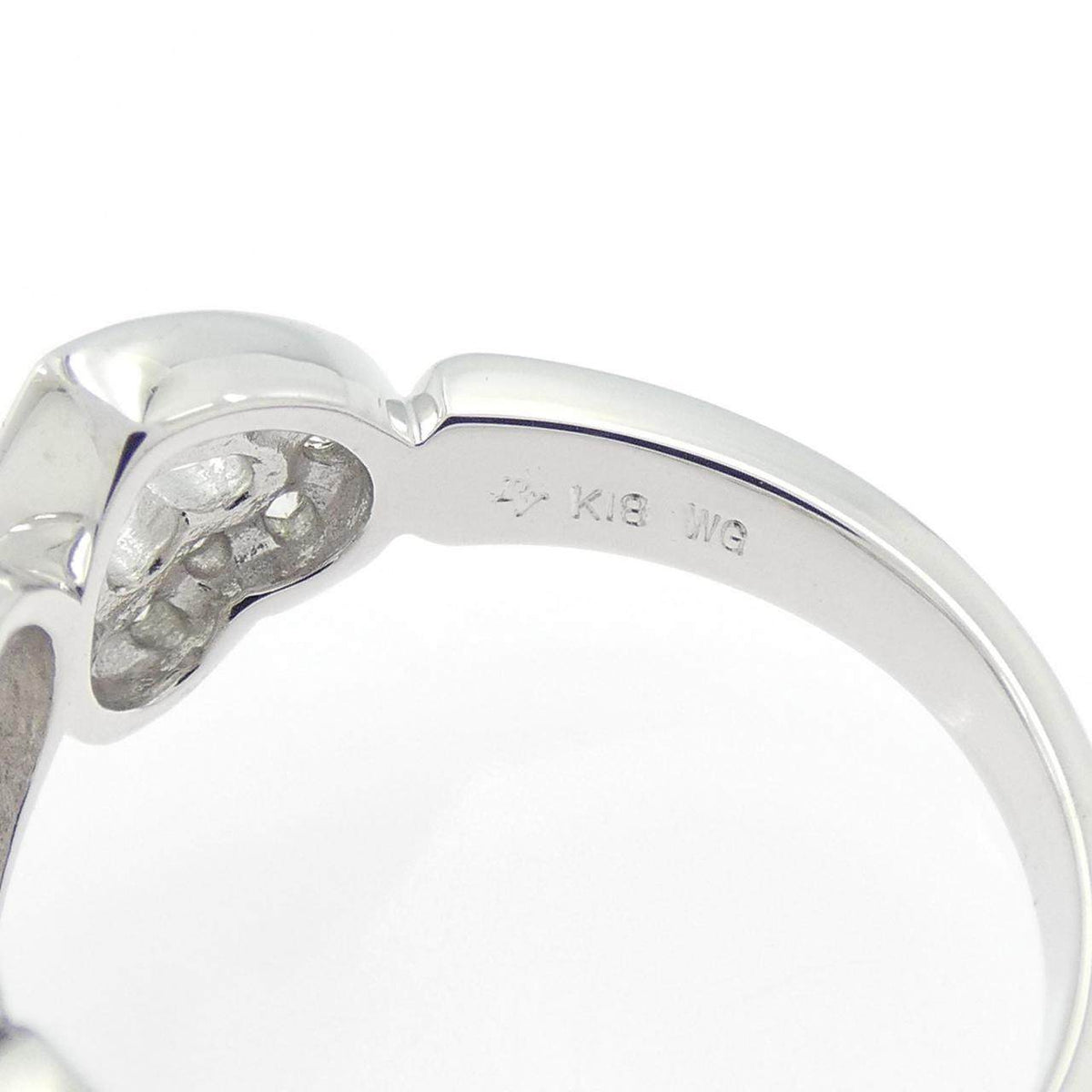 Ponte Vecchio 18K White Gold Diamond Ring – inside band