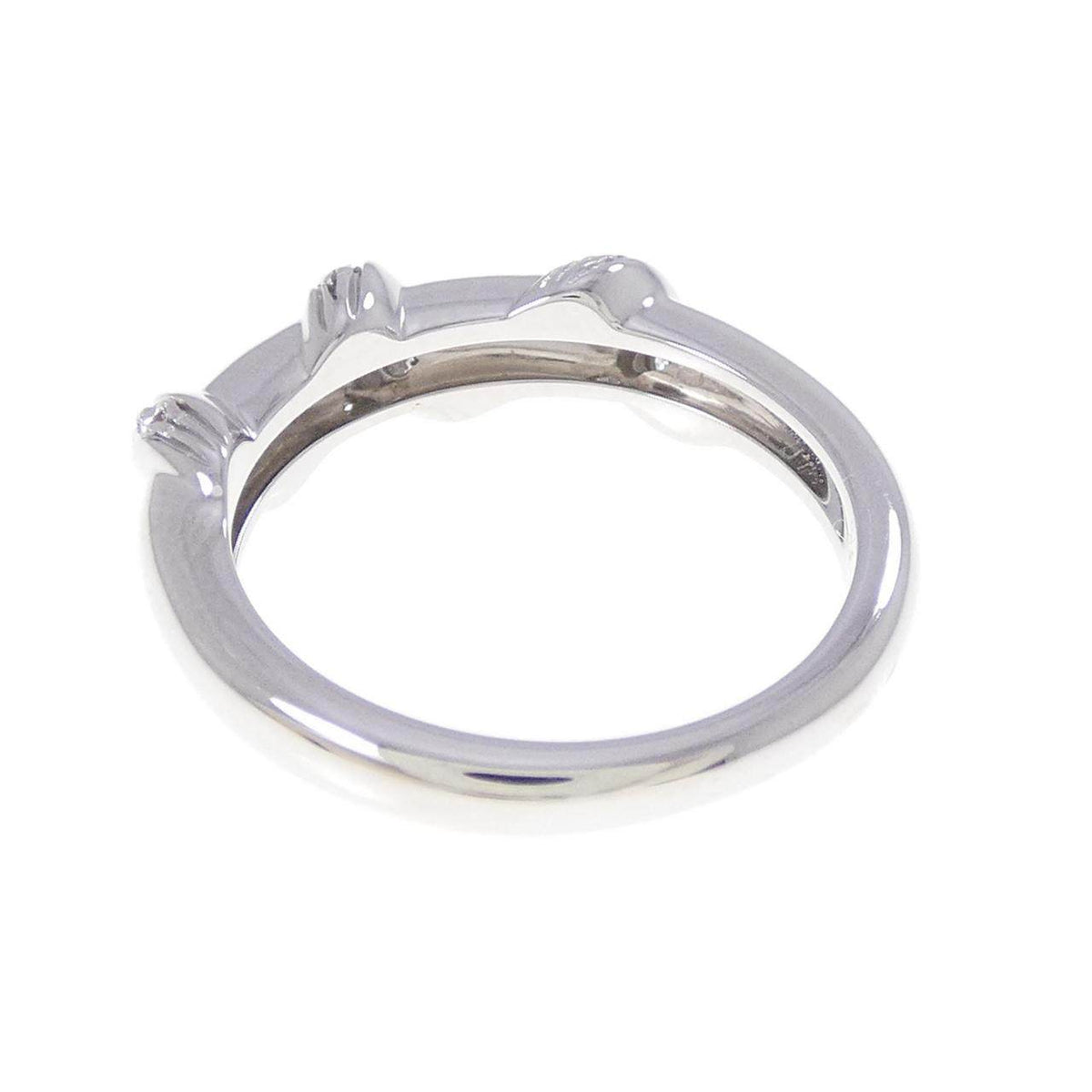 Chaumet 18K White Gold Diamond Ring – top view