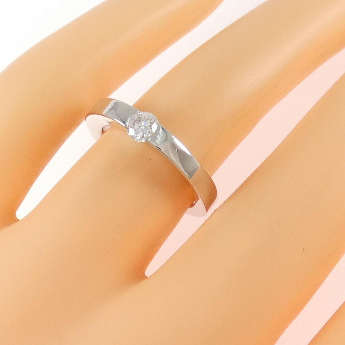 Cartier Date With Cartier 18K White Gold Diamond Ring – packaging