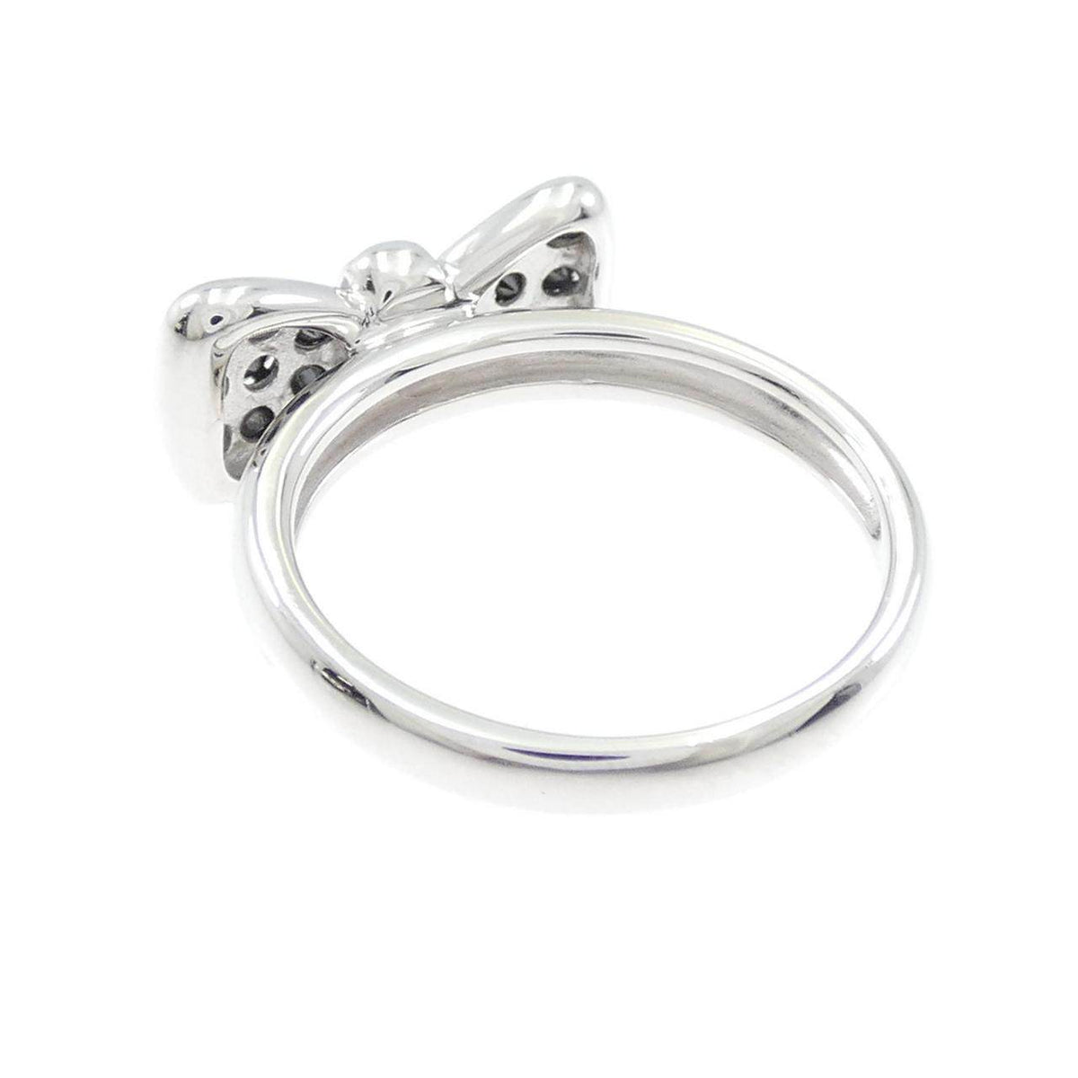 Ponte Vecchio Ribbon Black 18K White Gold Diamond Ring – top view
