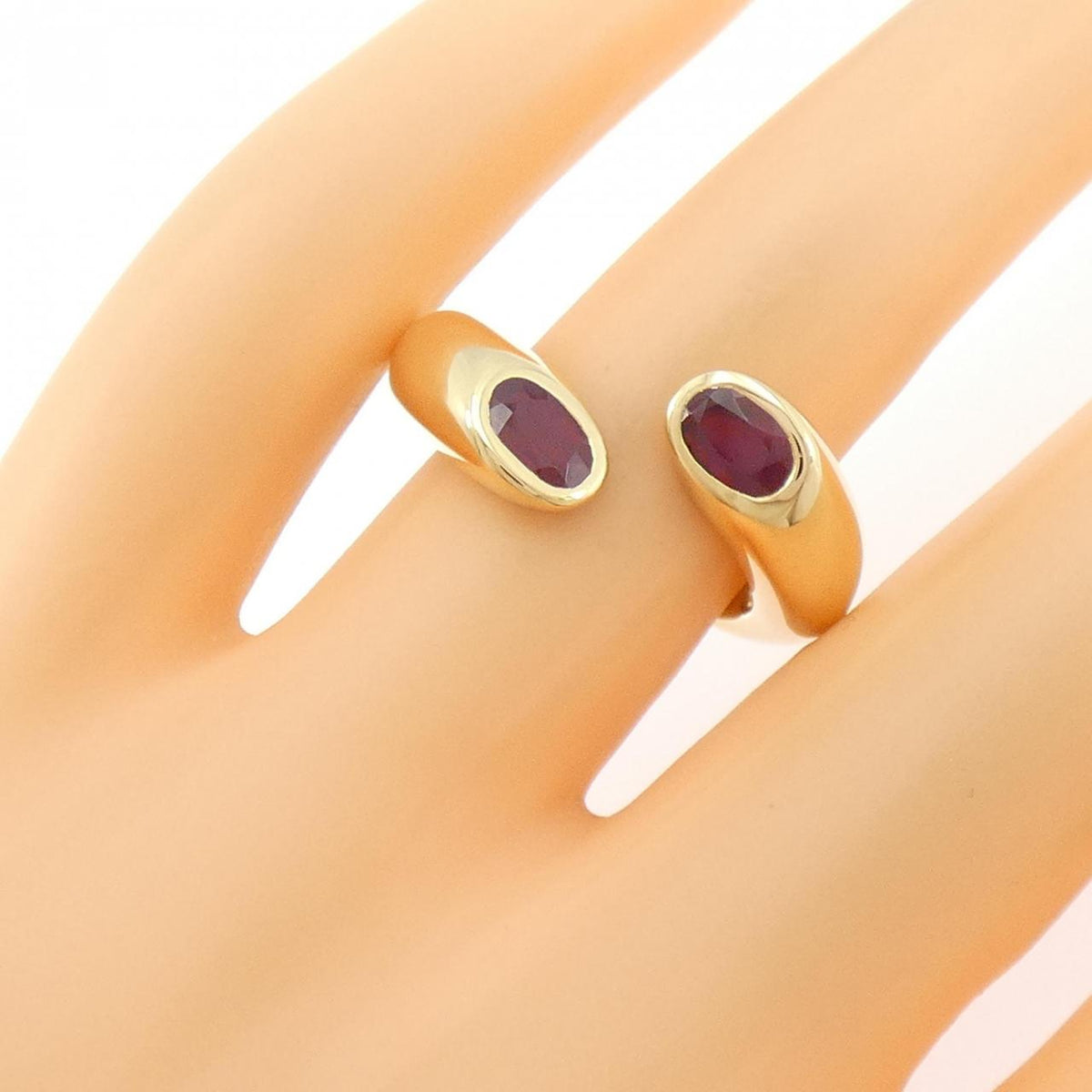 Cartier Ellipse D’Ette 18K Yellow Gold Ruby Ring – packaging