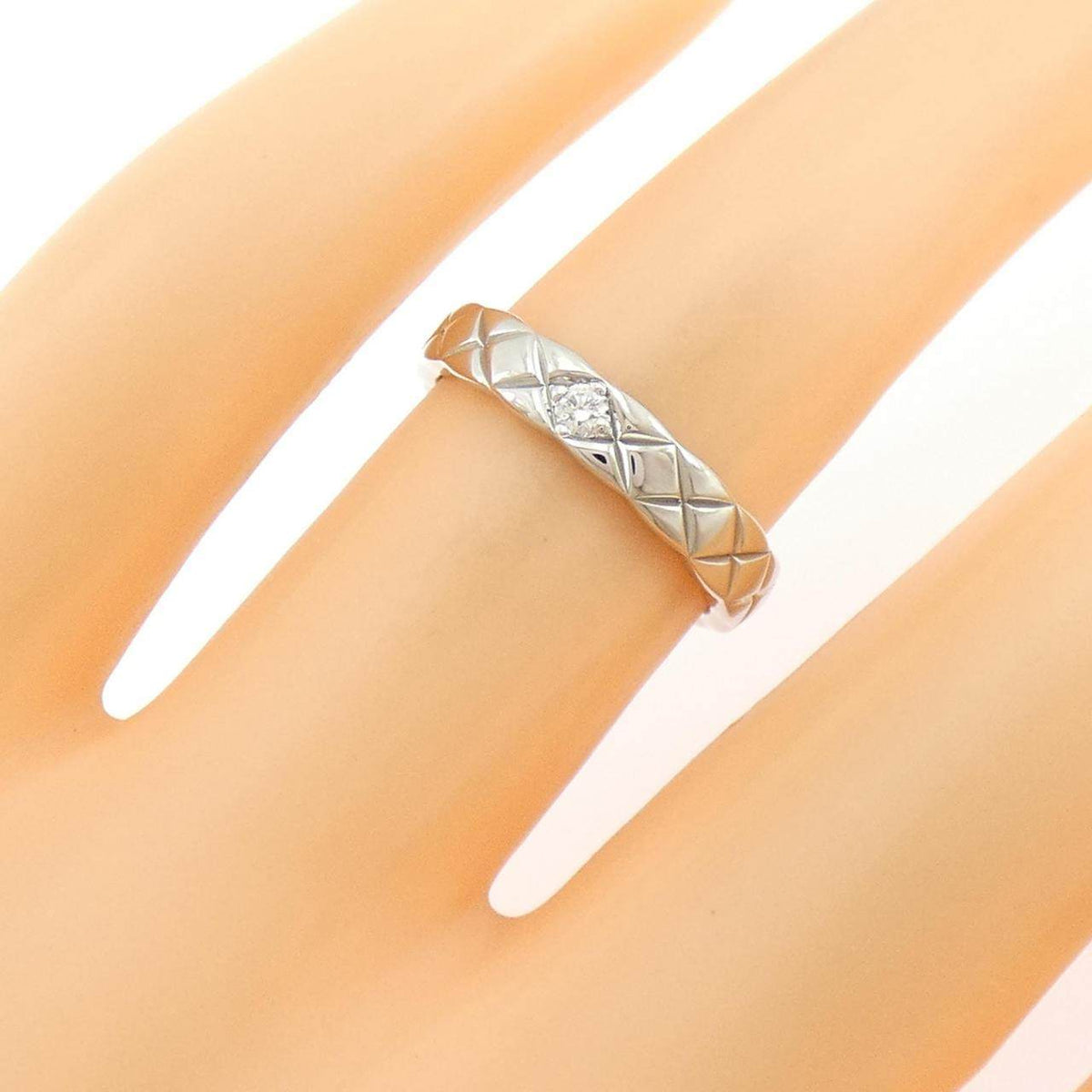 Chanel Coco Crush Platinum Diamond Ring – packaging
