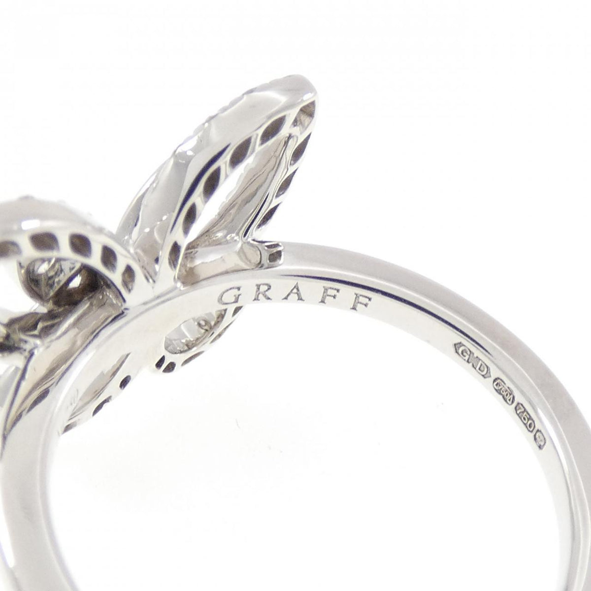 Graff Butterfly Silhouette Mini 18K White Gold Diamond Ring – inside band