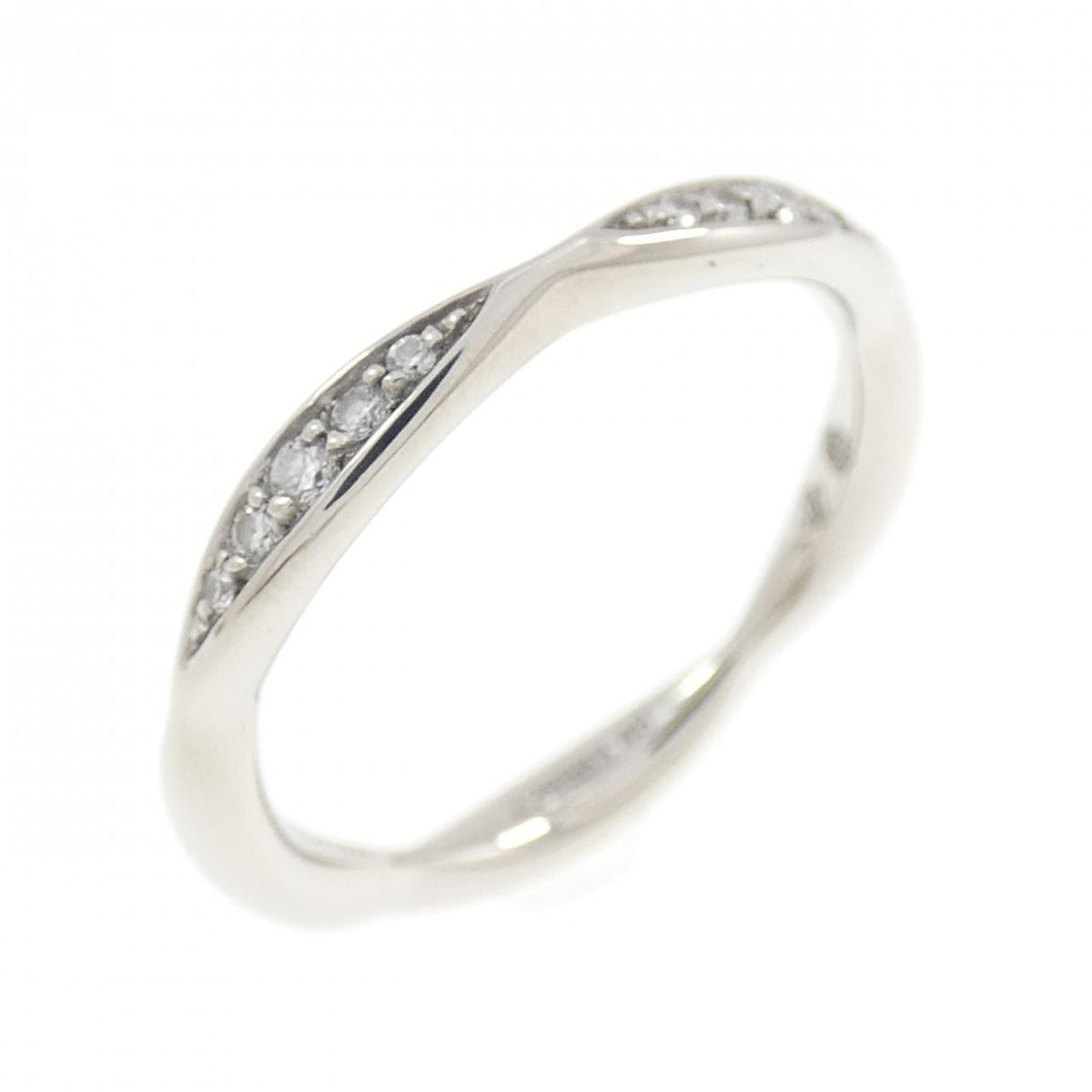 Chanel Camelia Platinum Diamond Ring – front view