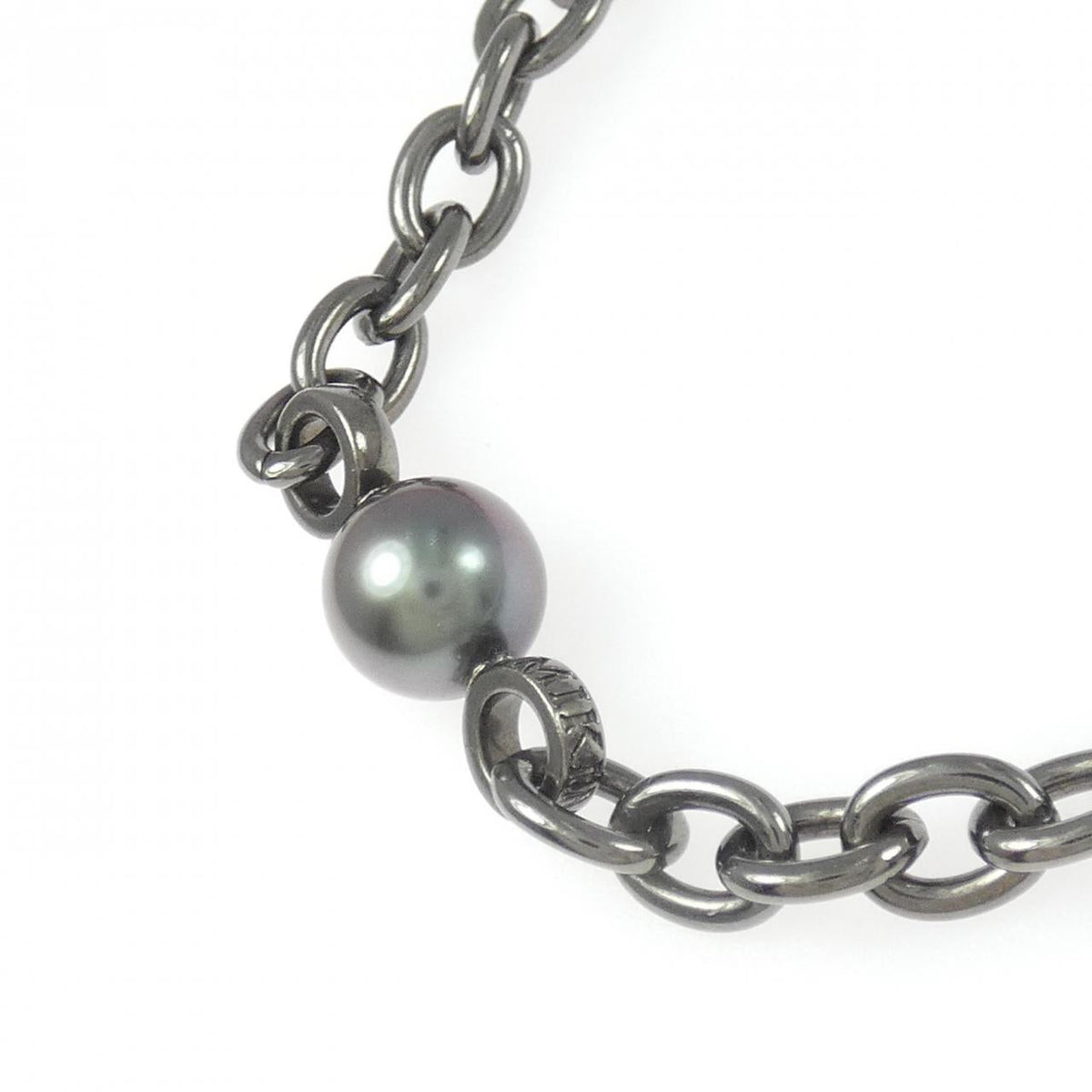 Mikimoto Passionoir Sterling Silver Necklace – clasp detail