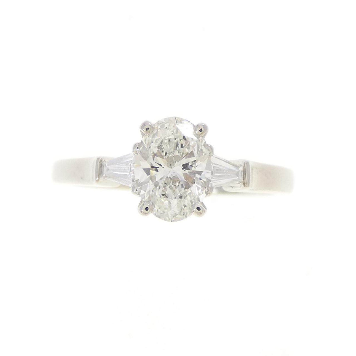 Graff Promise Platinum Diamond Ring – side view