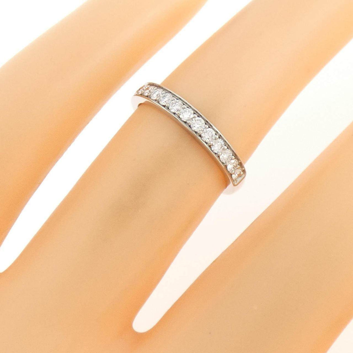 Cartier Platinum Diamond Wedding Ring – packaging