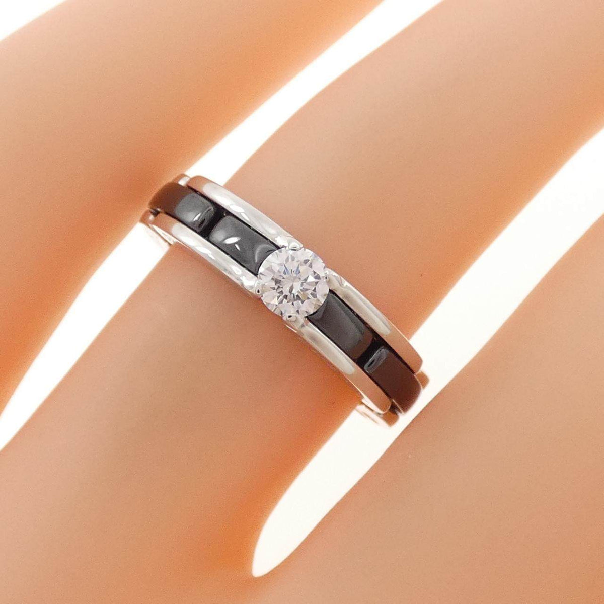 Chanel Ultra Collection Ceramic 18K White Gold Diamond Ring – packaging