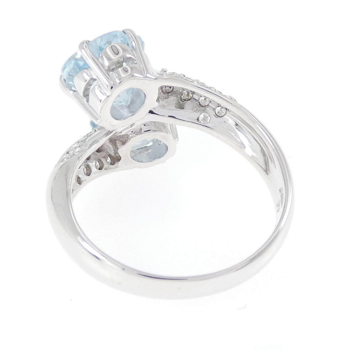 Ponte Vecchio 18K White Gold Diamond Aquamarine Ring – top view