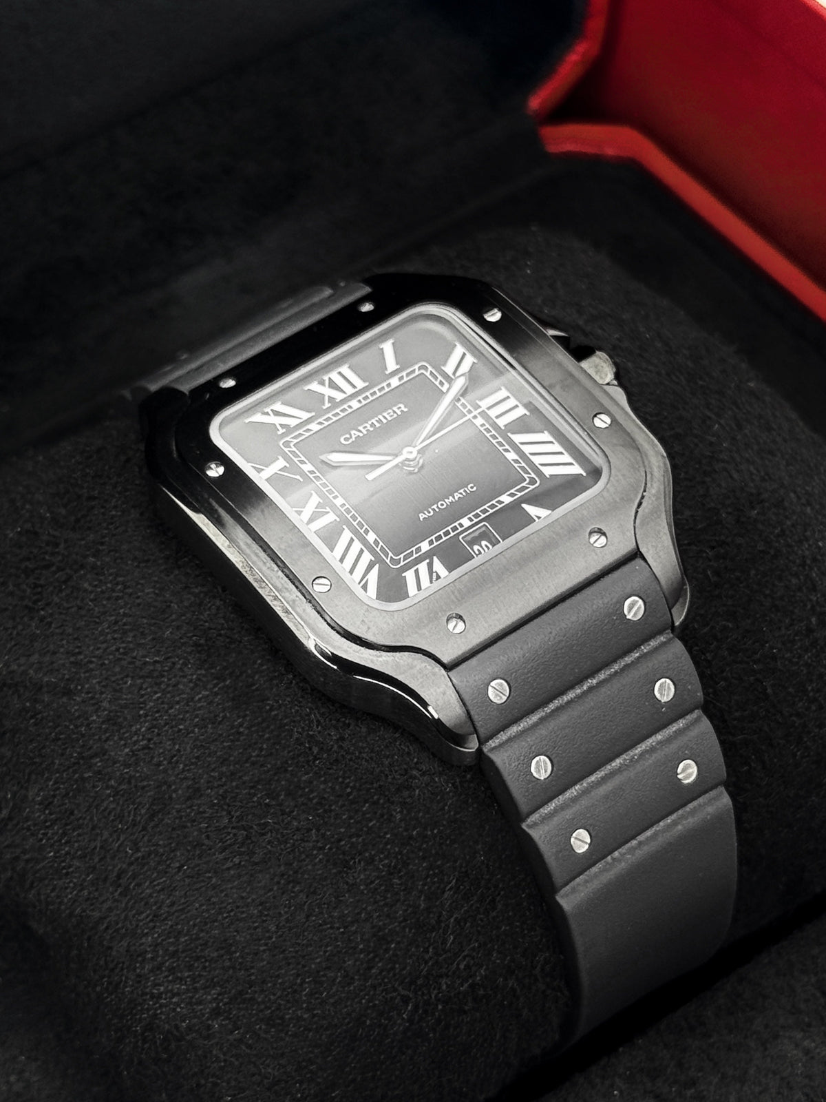 Santos de Cartier 39.8mm WSSA0039 Black Dial – bracelet and clasp