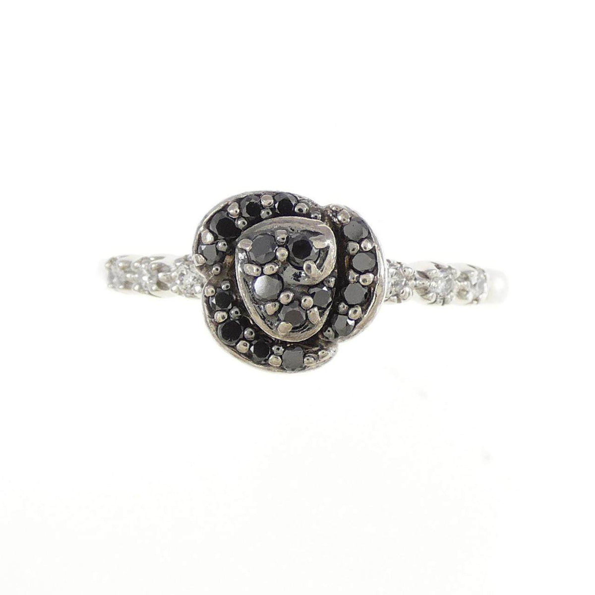 Ponte Vecchio 18K White Gold Black Diamond Ring – side view