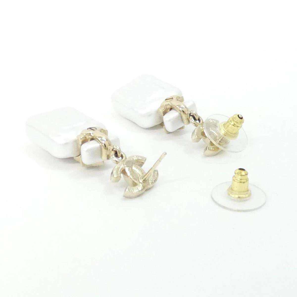 Chanel Brass Earrings – packaging